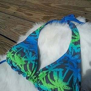 ❗3/$18❗🍁 SO palm tree print bikini top
